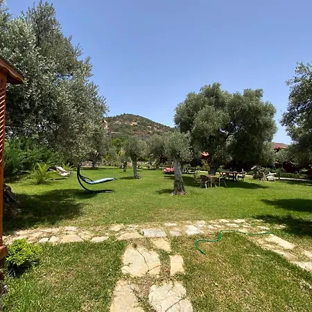 Apartahotel Suzi'nin Bahcesi Evler *